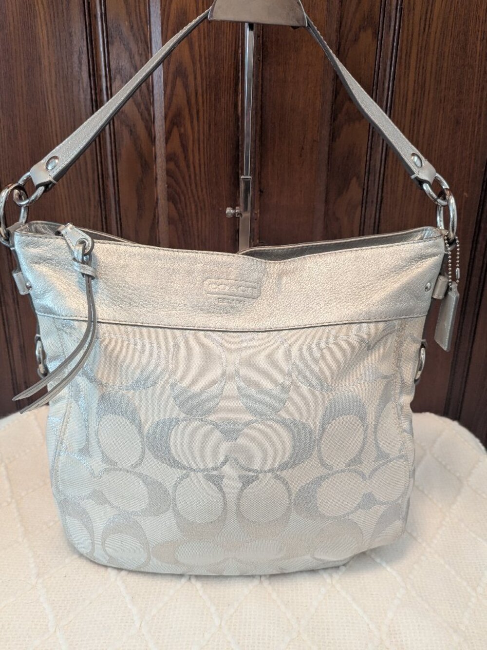 Coach Zoe White Metallic Silver Hobo Shoulder Bag F15647
